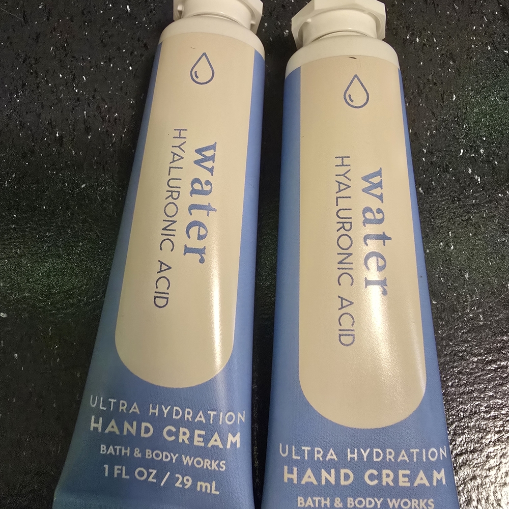 2 PC Bath & Body Works Water Hyaluronic Acid Hand Cream Set